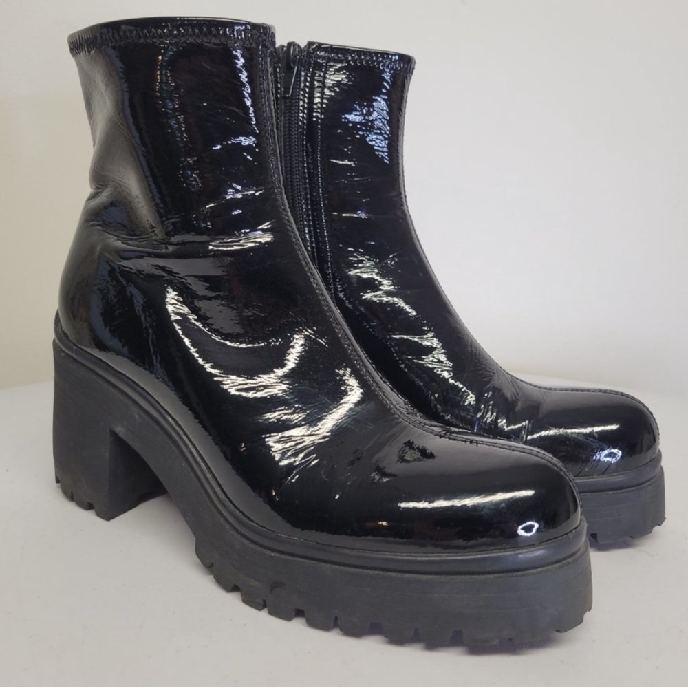 Jeffrey Campbell Tacked Mod Black PVC Platform Heel Boots Lug Sole Womens 9 Sexy